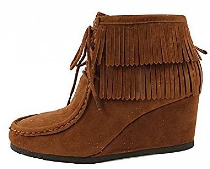 Οι μπότες Suede Moccasin μπορούν να είναι κομψές ανάλογα με το πώς έχει φτιαχτεί