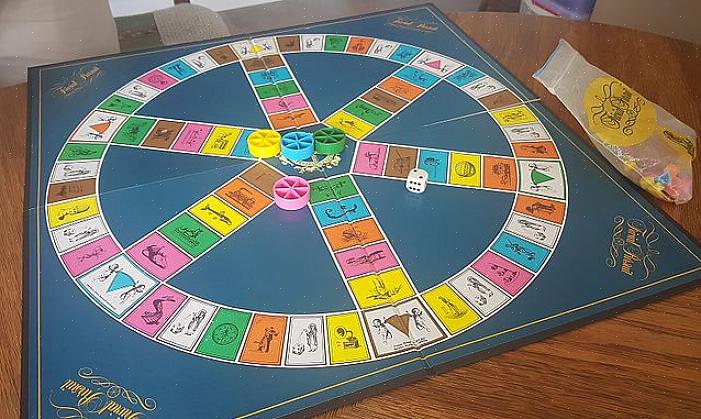 Το Trivial Pursuit είναι ένα παιχνίδι που δοκιμάζει τις γνώσεις σας σε πολλά διαφορετικά θέματα