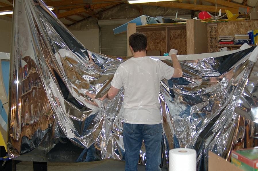 Διαφανές πλαστικό φύλλο πάνω από το Mylar