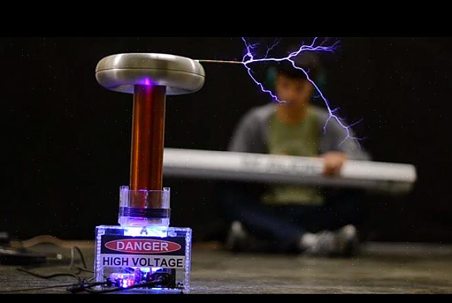 Έτσι δημιουργείτε ένα Tesla Coil από πράγματα που μπορείτε να βρείτε εύκολα