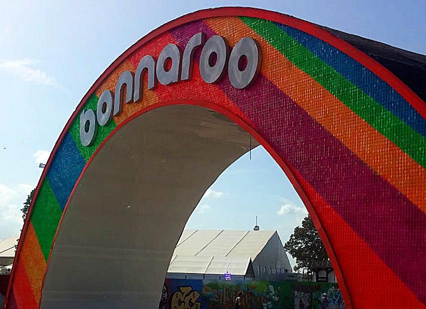 Το Bonnaroo (ή οποιοδήποτε άλλο υπαίθριο φεστιβάλ μουσικής) μπορεί να είναι η στιγμή της ζωής σας