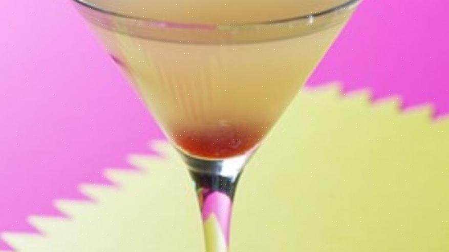 Το Pink Flirtini είναι ένα κοκτέιλ που παρασκευάζεται παραδοσιακά με σαμπάνια